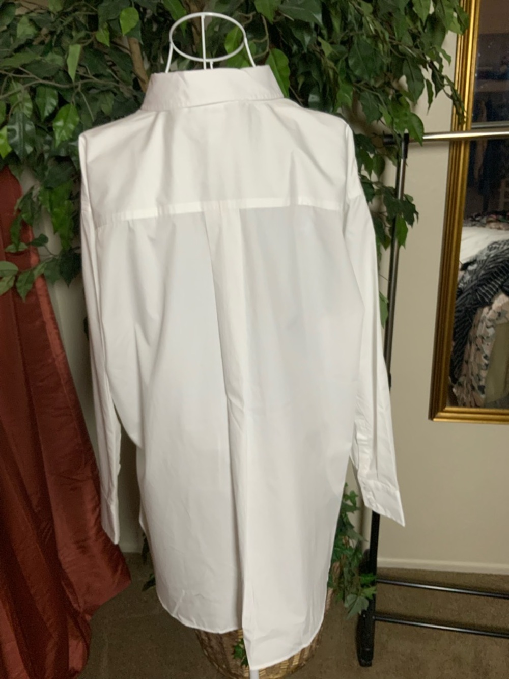 Karl Lagerfeld White Button-Up Shirt with Black Logo Tag - Picture 3 of 7
